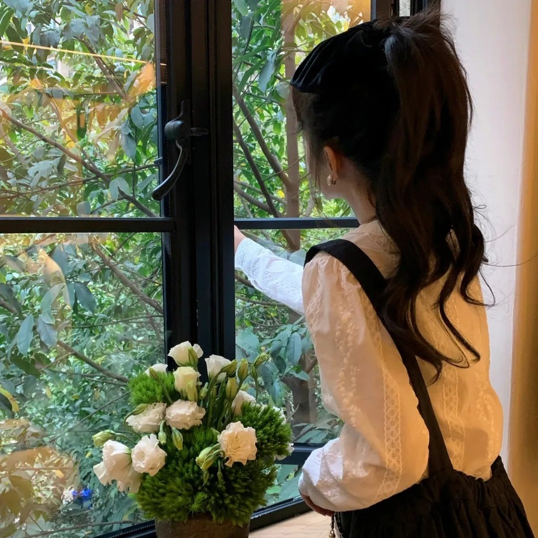 红。白。蓝